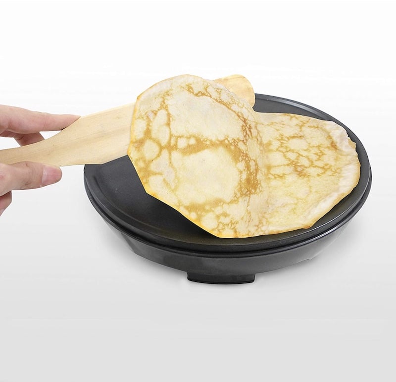 Este modelo te permite hacer tortitas de 30cm de diámetro.