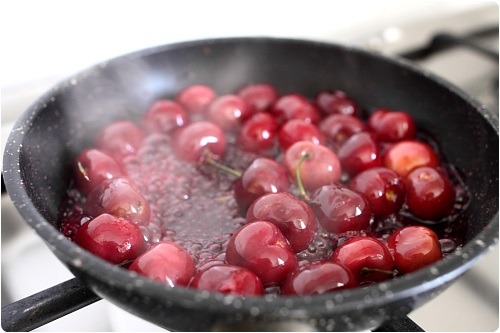 panna-cotta-faisselle-cherries2