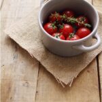 Sándwich de ladrillo caliente – ricotta / tomate / tocino / Tandoori